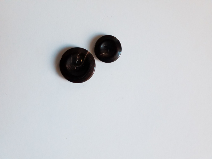 real buffalo horn button classic